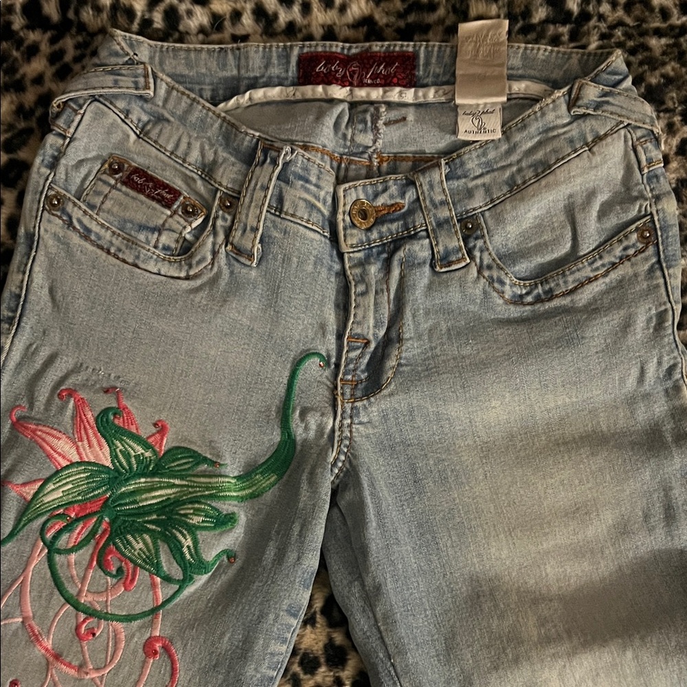 Baby Phat Light Blue Jeans RARE Colorful Embroidery - Picture 7 of 7